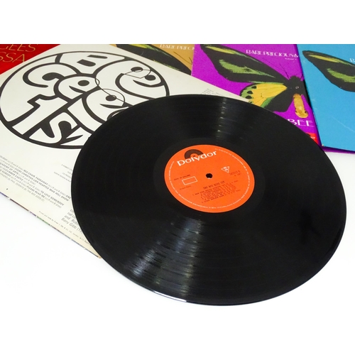 393 - Vinyl records : a quantity of 33rpm LPs, Bee Gees , comprising Bee Gees 1st, Idea, Horizontal, Odess... 