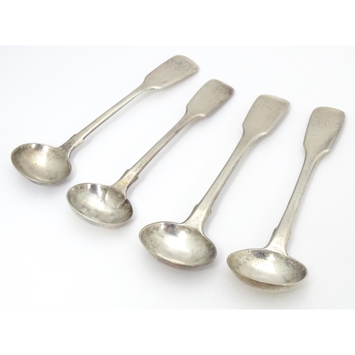 324 - A pair of Victorian silver fiddle pattern salt spoons hallmarked London 1840 maker RB together with ... 