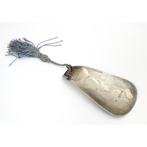 Barker on sale shoe horn