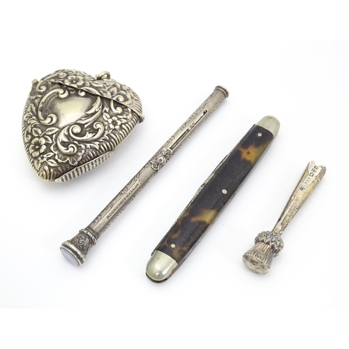 388 - Assorted items comprising silver plate vesta of heart form, a propelling pencil marked Butler & Co L... 