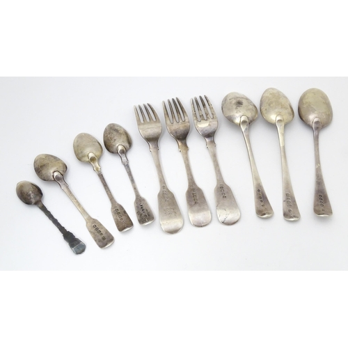 401 - Assorted Geo III and later silver spoons and forks to include three Fiddle pattern dessert forks hal... 