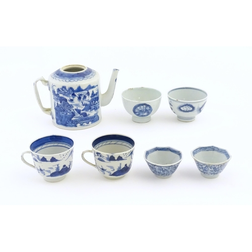 51 - A quantity of assorted Chinese blue and white tea wares to include a teapot, cups and saucers decora... 