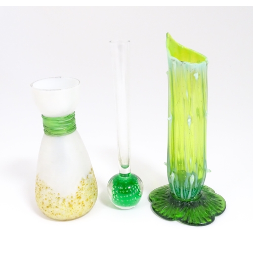 190 - Three items of art glass to include a bud vase and two other vases, one of uranium glass in the mann... 