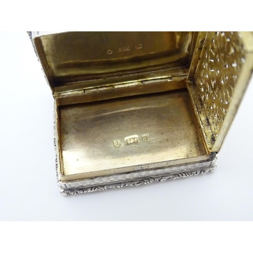 448 - A William IV silver vinaigrette with engine turned decoration and gilded interior hallmarked Birming... 