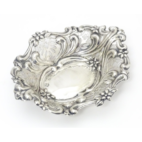 499 - A Victorian silver bonbon dish with pierced decoration hallmarked Chester 1897 maker George Nathan &... 