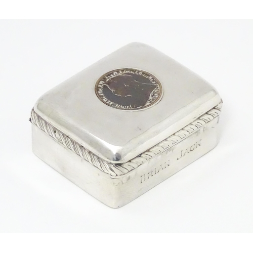 578 - A Victorian silver snuff box with Victorian coin to lid, hallmarked Birmingham 1900 maker Cornelius ... 