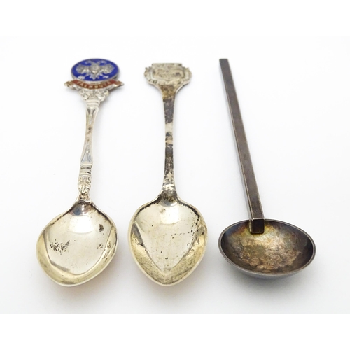 462 - Three various silver teaspoons comprising a souvenir teaspoon Oban hallmarked Sheffield 1927, maker ... 