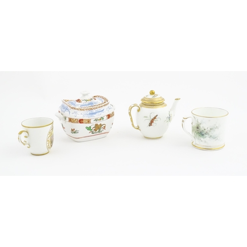 128 - Assorted ceramic items to include a Spode sugar bowl and cover in the pattern 2638, a Royal China Wo... 