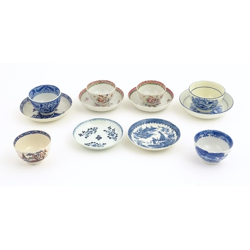 157 - A quantity of assorted tea bowls and saucers to include an early Worcester saucer decorated with a C... 