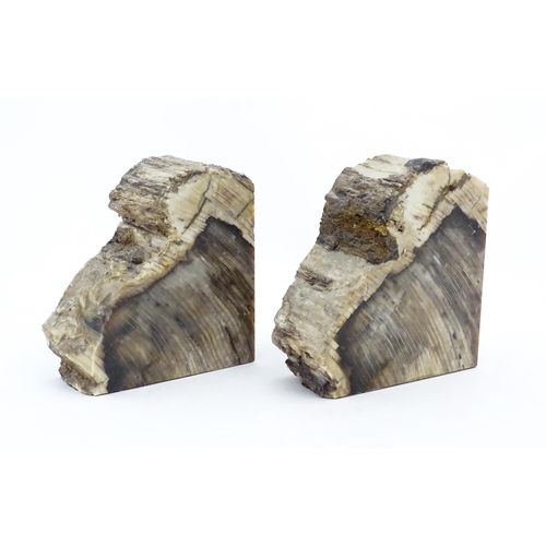 1060 - A pair of polished hardstone specimen / geode bookends. Approx. 6 3/4