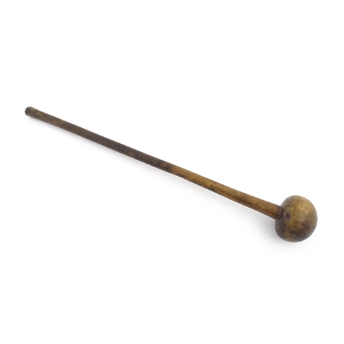 1078 - Ethnographic / Native / Tribal: An African knobkerrie throwing club. Approx. 28 1/2