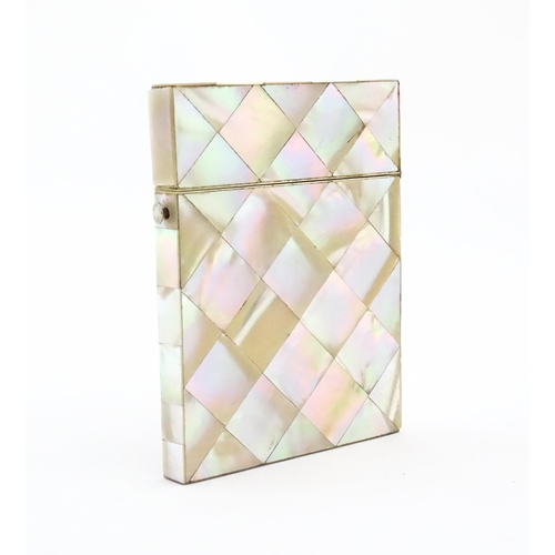 1118 - A Victorian mother of pearl card case of rectangular form. Approx. 4