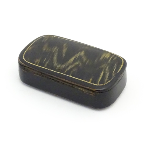 1131 - A Victorian lacquered papier mache snuff box with painted tortoiseshell detail to lid. Approx. 2 3/4... 