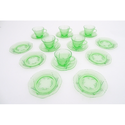 242 - A quantity of American Royal Lace depression green uranium glasswares by the Hazel Atlas Glass Co. c... 