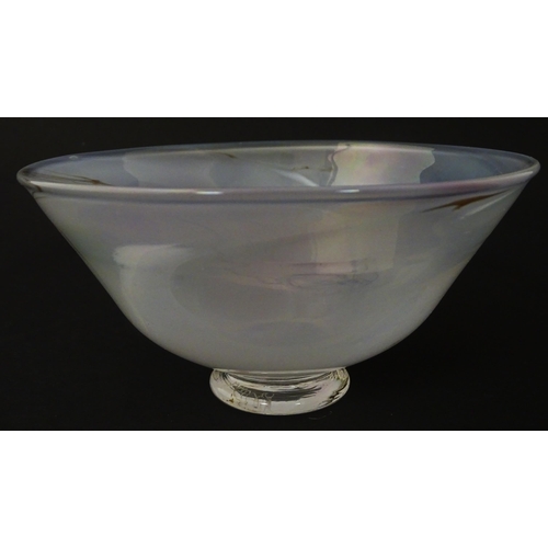 243 - An art glass bowl with marbled detail. Approx. 3