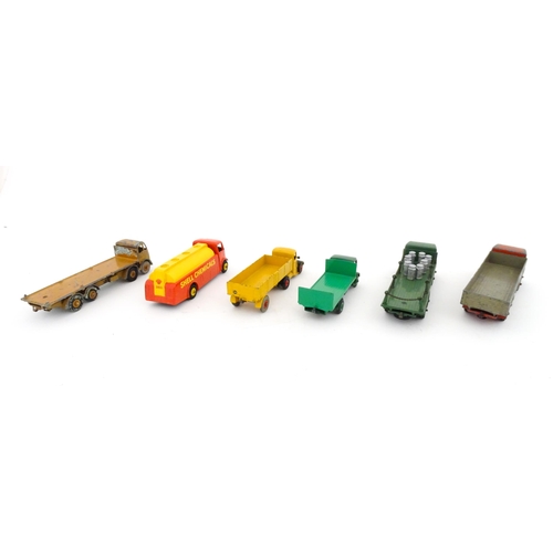 841 - Toys: A quantity of die cast scale model Dinky Toys / Dinky Supertoys to include Guy Flat Truck with... 