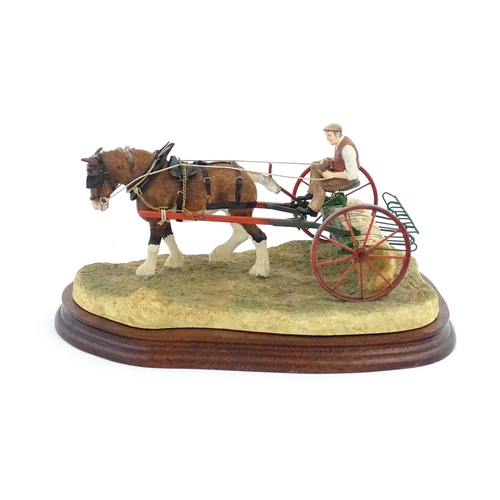 894 - A Border Fine Arts limited edition model Loose Raking, Gold edition, by Ray Ayres, model no. B0697. ... 