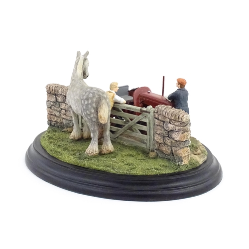 922 - A Country Artists limited edition model Summer Days by Vaughan Williams. Model approx. 9