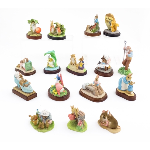 934 - A quantity of Border Fine Arts Beatrix Potter figures from Friends of Peter Rabbit Club, etc. to inc... 