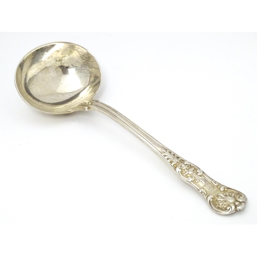 532 - A Victorian silver Kings pattern soup ladle, hallmarked London 1846, maker Elizabeth Eaton. Approx 7... 