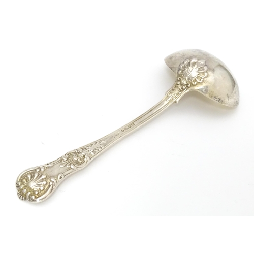 532 - A Victorian silver Kings pattern soup ladle, hallmarked London 1846, maker Elizabeth Eaton. Approx 7... 