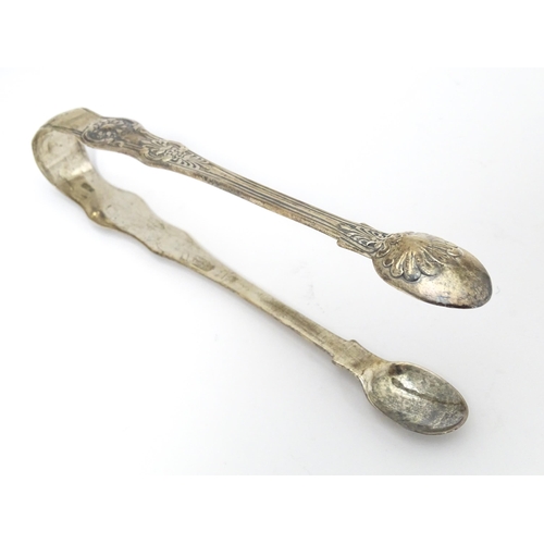 533 - Victorian silver Kings pattern sugar tongs hallmarked London 1847 maker Elizabeth Eaton. Approx 6 1/... 