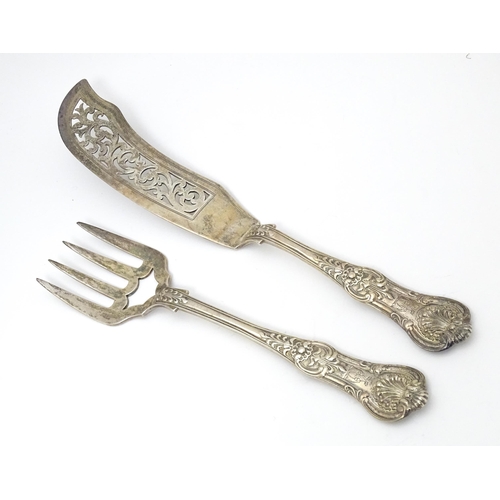 534 - Victorian silver Kings pattern fish servers, hallmarked London 1848, maker Elizabeth Eaton. Largest ... 