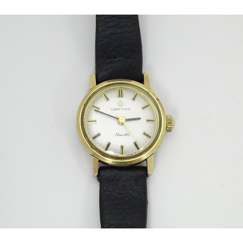 774 - A ladies Certina New Art wristwatch. Together with a gentlemans wrist watch Mondaine. Largest dial a... 