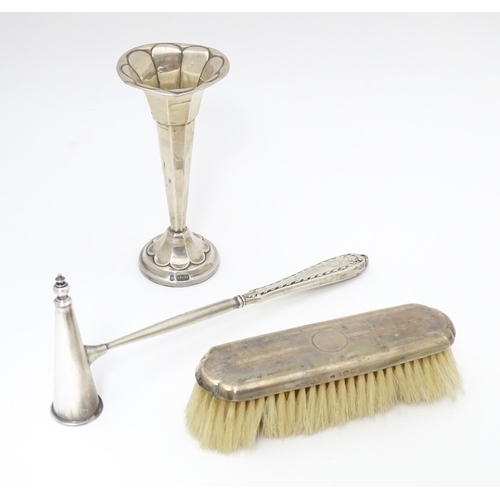 535 - Three assorted silver items to include a bud vase hallmarked Sheffield 1917, maker James Deakin & So... 