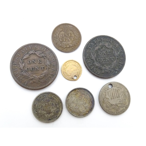 787A - Coins: A quantity of assorted World coins to include from China, Hong Kong, South Africa, Canada, Am... 