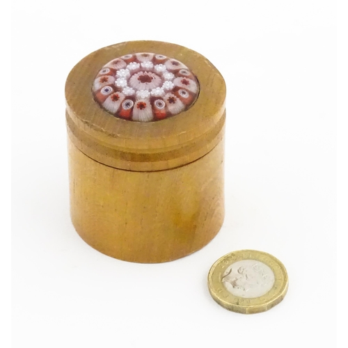 1124 - A 20thC pot and cover, the lid with millefiori cabochon to top. Approx. 2