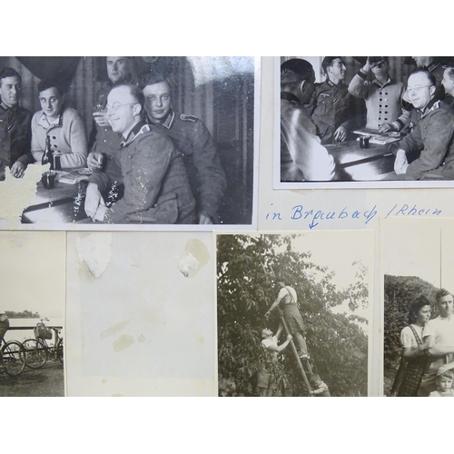 798 - Militaria , WWII / WW2 / World War Two / Second World War : the personal wartime photograph album of... 