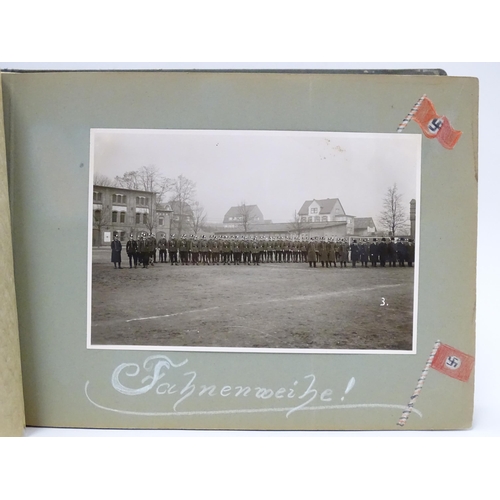 798 - Militaria , WWII / WW2 / World War Two / Second World War : the personal wartime photograph album of... 