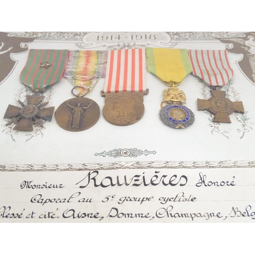 802 - Militaria , WWI / WW1 / World War One / First World War : a framed memorial presentation, displaying... 