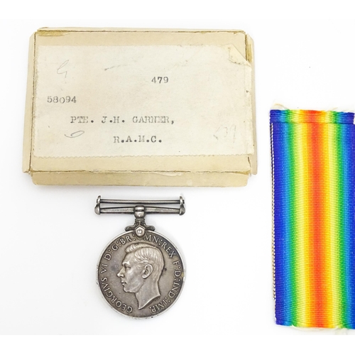 807 - Militaria , WWI / WW1 / World War One / First World War : 1914-1918 War Medal (with ribbon) and Vict... 