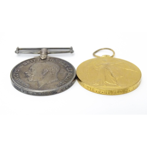 807 - Militaria , WWI / WW1 / World War One / First World War : 1914-1918 War Medal (with ribbon) and Vict... 