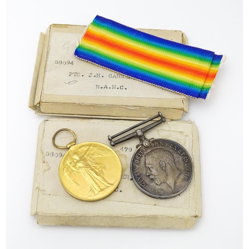 807 - Militaria , WWI / WW1 / World War One / First World War : 1914-1918 War Medal (with ribbon) and Vict... 