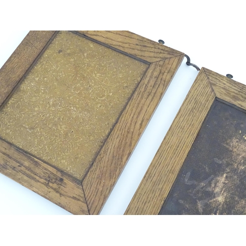 1222 - 20thC three fold oak mirrors with banded foliate detail. Each panel approx. 14