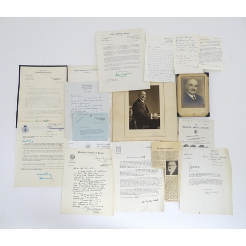 999 - A quantity of assorted ephemera and photographs relating to the Rossdale family, to include obituary... 