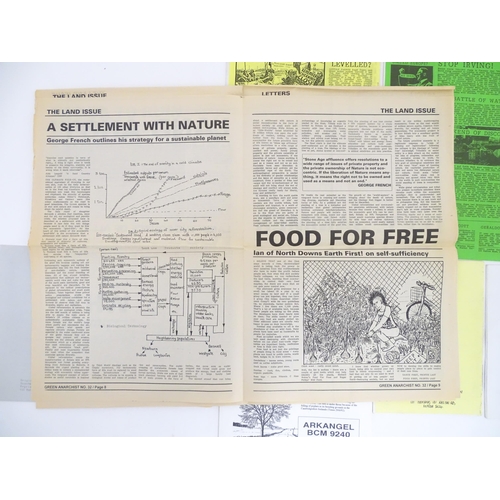 975 - Assorted 20thC magazines and pamphlets / booklets to include three editions of the ecological Green ... 