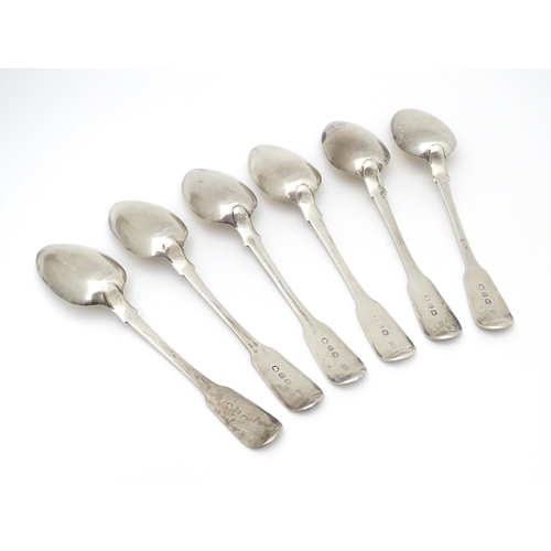 385 - Six 19thC fiddle pattern teaspoons hallmarked London 1820 maker Henry Day. Approx 5 1/2