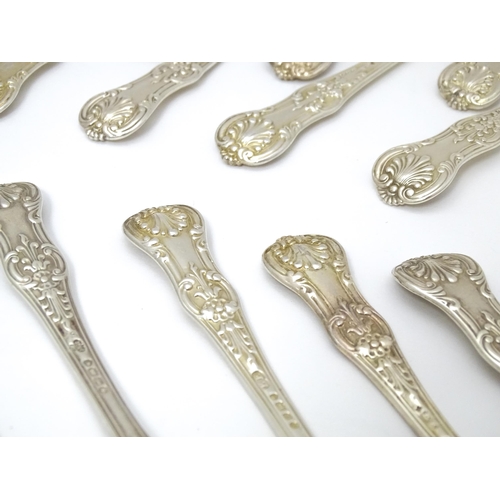 530 - Thirty six associated Victorian silver Kings pattern teaspoons comprising twelve hallmarked London 1... 