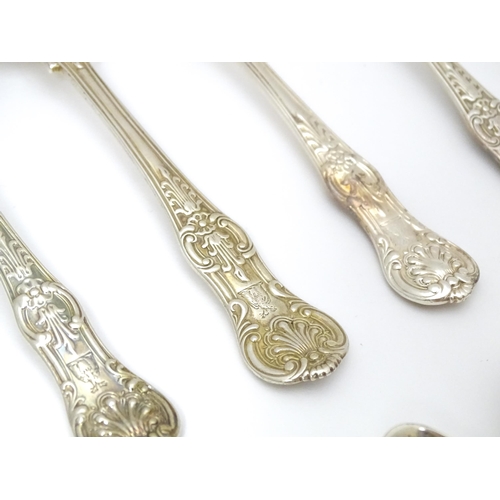 530 - Thirty six associated Victorian silver Kings pattern teaspoons comprising twelve hallmarked London 1... 