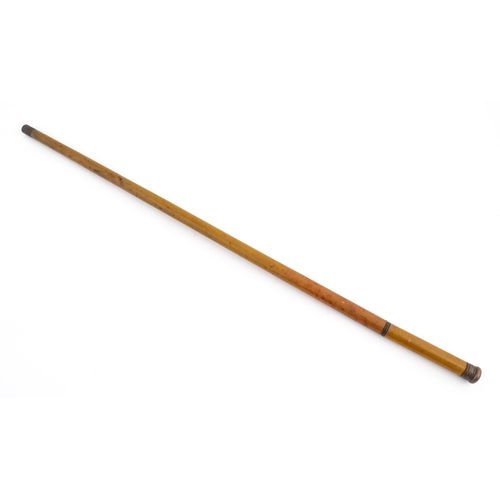 1252 - An early 20thC boxwood walking cane, the removable handle with provision for glass vial. Approx. 35 ... 