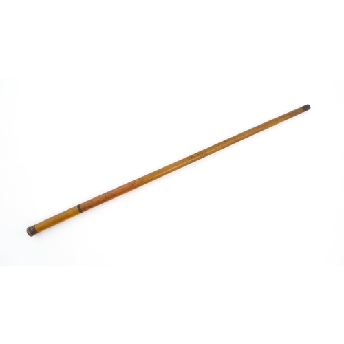 1252 - An early 20thC boxwood walking cane, the removable handle with provision for glass vial. Approx. 35 ... 