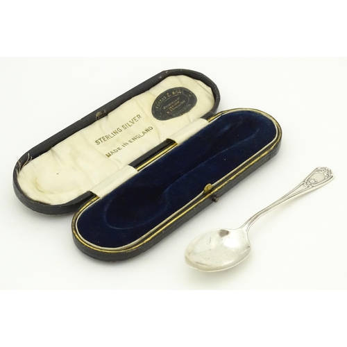 339 - A cased silver spoon hallmarked Birmingham 1912, maker Charles Wilks. Spoon approx. 5 1/4