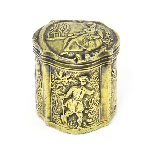 352 - A Continental gilt white metal peppermint box. Indistinctly marked. Approx. 1 1/4