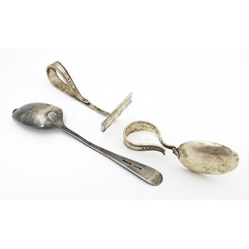 354 - Assorted items to include silver spoon and pusher hallmarked Birmingham 1940 & 50, three silver teas... 