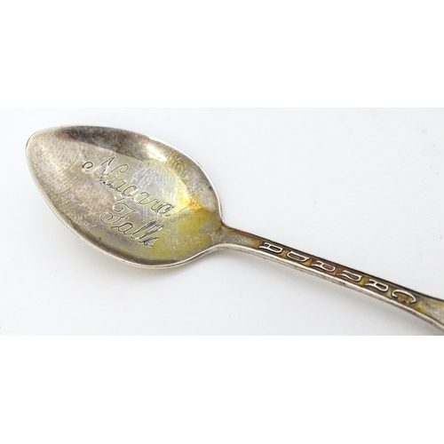 396 - Assorted spoons to include a Victorian Irish Fiddle pattern spoon hallmarked Dublin 1865, maker Fran... 