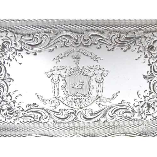 406 - A Victorian silver table snuff box with engine turned decoration and engraved crest to lid opening t... 